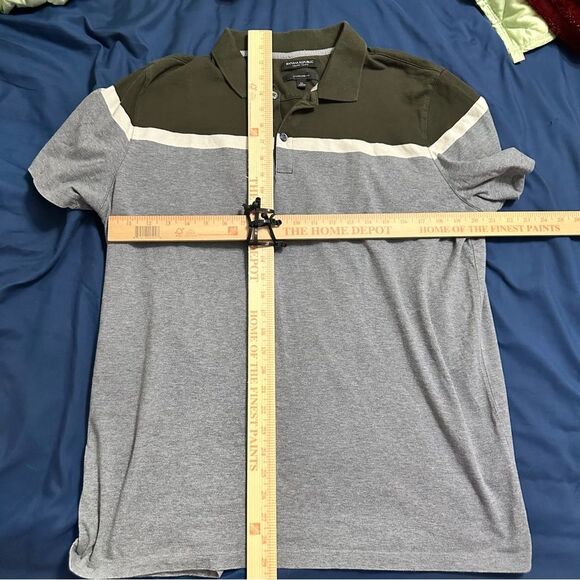 Banana Republic Gray and Olive Green Polo Shirt with Color-Blocking - Picture 6 of 6